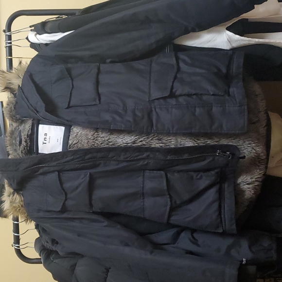 TNA Aritzia Niseko jacket - Picture 1 of 4